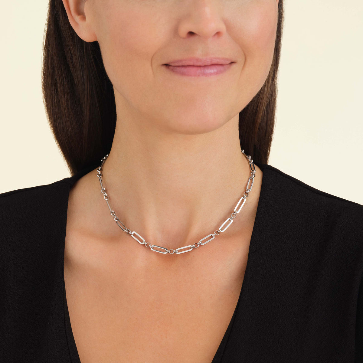 Chunky Necklace Silver leftcolumn