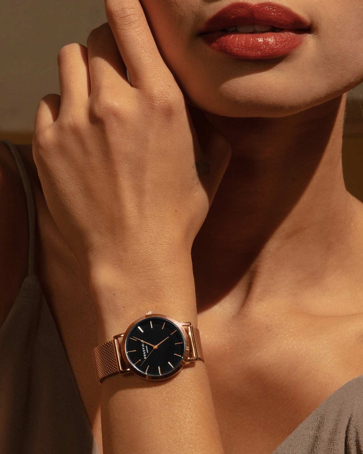 Tribeca Black Rose Gold leftcolumn