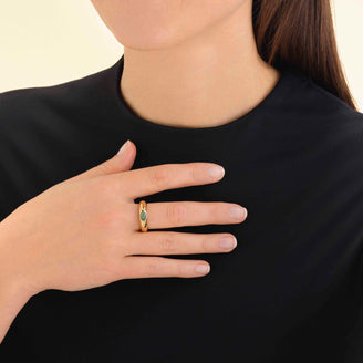 Aventurine Ring leftcolumn