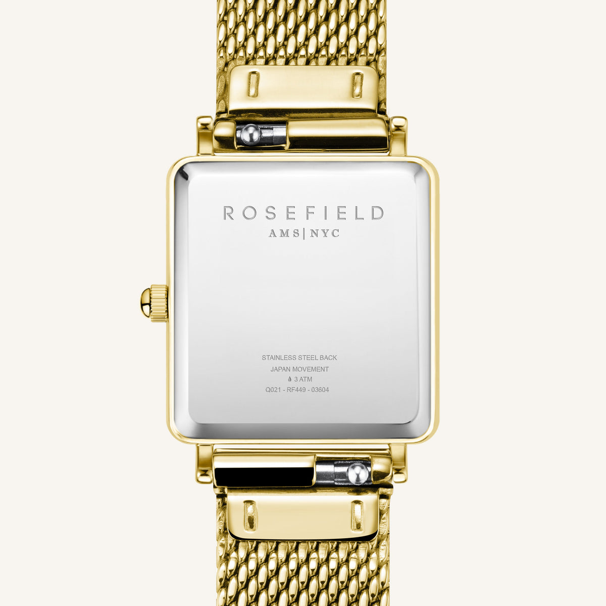 Boxy XS Gold Mesh - Engraved leftcolumn